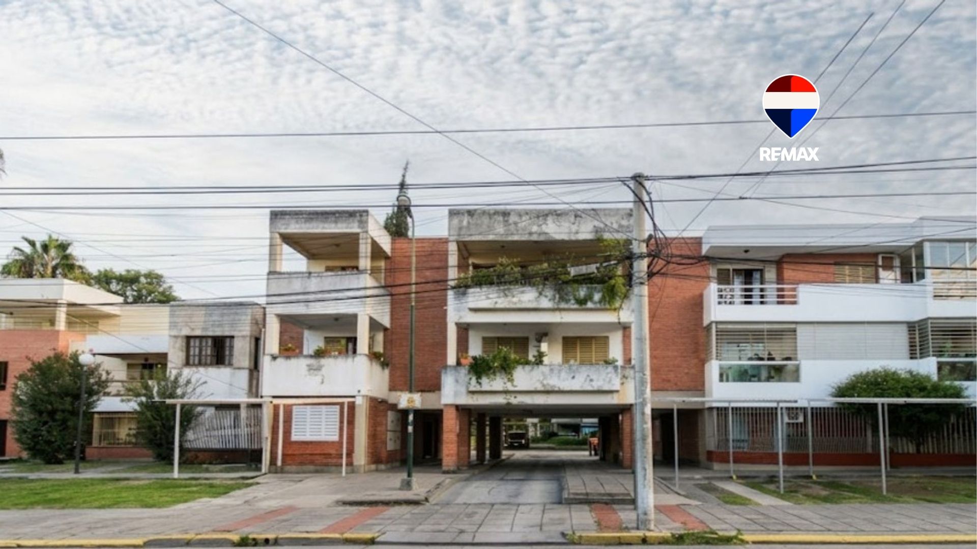 DEPARTAMENTO VENTA MACROCENTRO CASEROS 2100 - foto 1