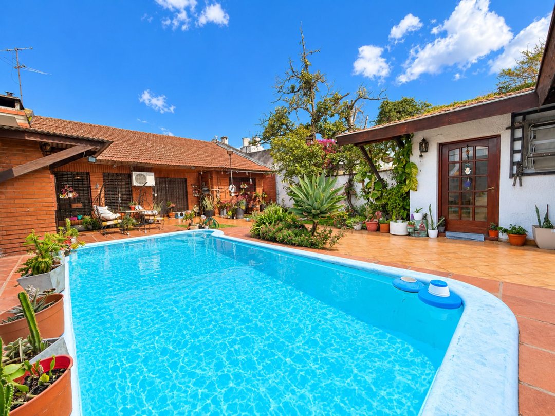 CASA VENTA PADUA SUR APTA CREDITO PILETA