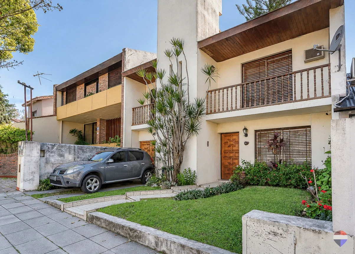 Casa de 6 ambientes en venta en Olivos, Nicolás Avellaneda 2100, foto 2