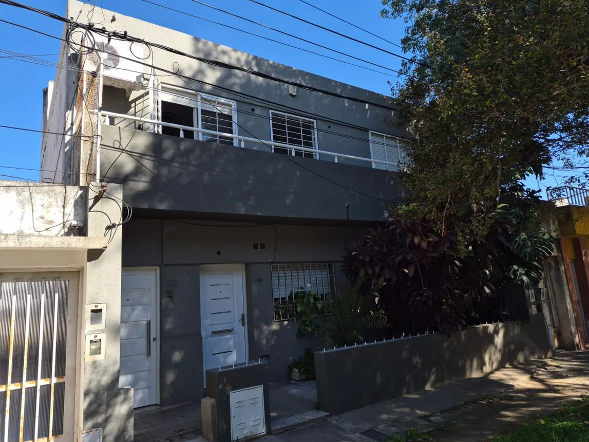 PH de 3 ambientes en venta en Rosario, Amenábar 1900