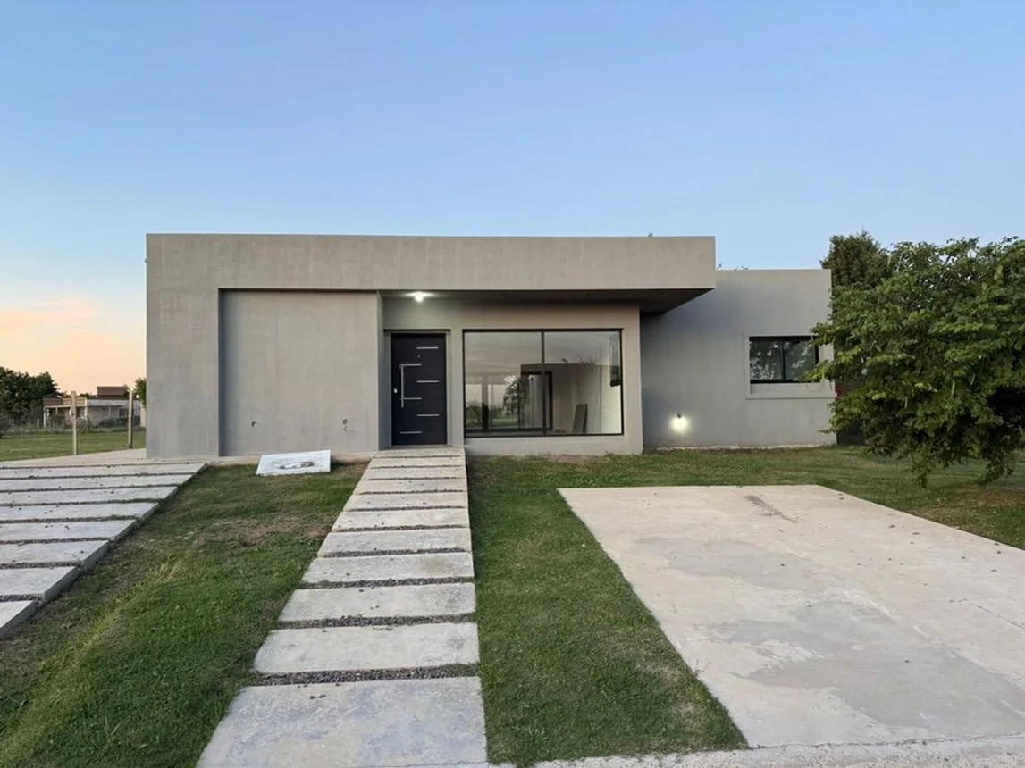 Casa en venta en Pilar