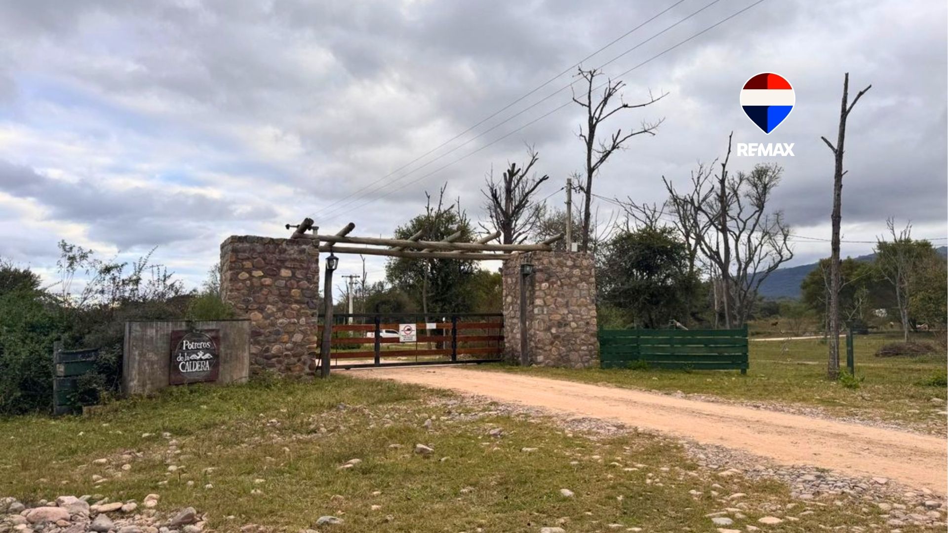 TERRENO EN VENTA EN POTREROS DE LA CALDERA 5.000M2 - foto 1