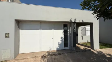 VENTA CASA A ESTRENAR - Barrio Oeste, Esperanza.-