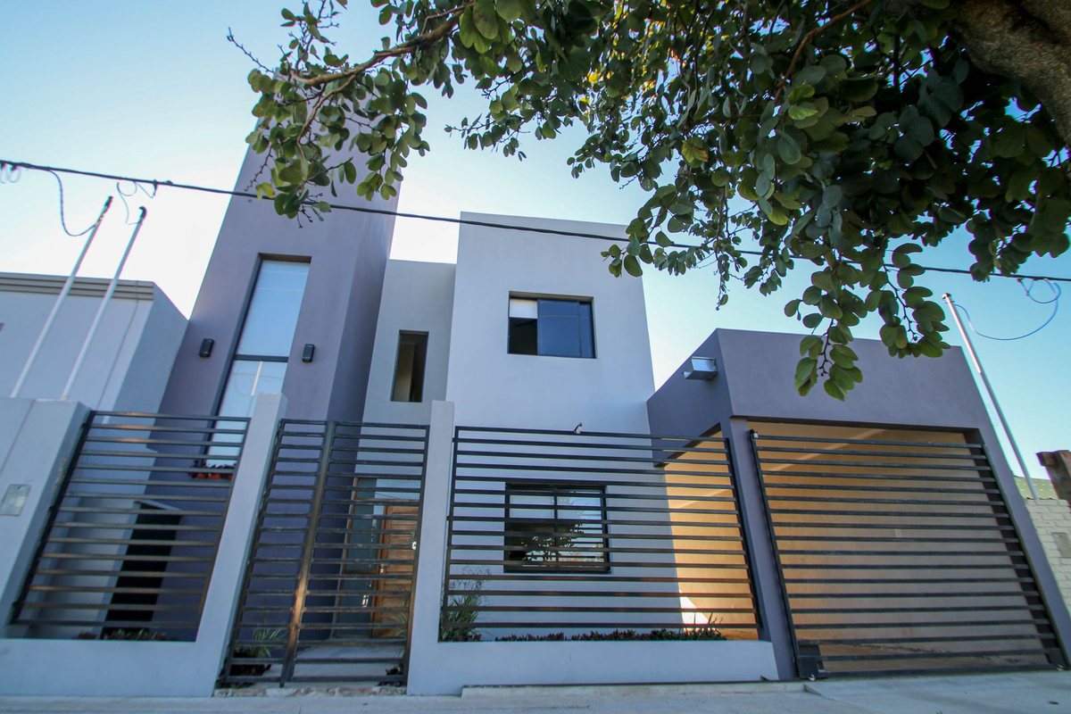 Foto 2 — Casa en venta Barrio los Naranjos, Reconquista.