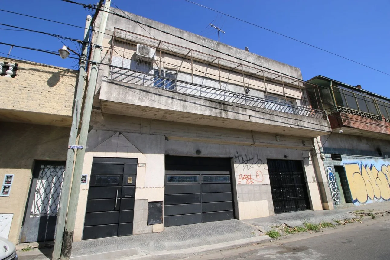 PH de 3 ambientes en venta en Sáenz Peña, Bordabehere 3500, foto 2