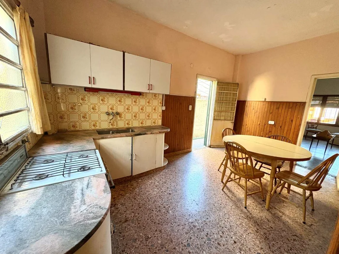 Casa de 5 ambientes en venta en San Andrés, Emilio Morello 2700, foto 2