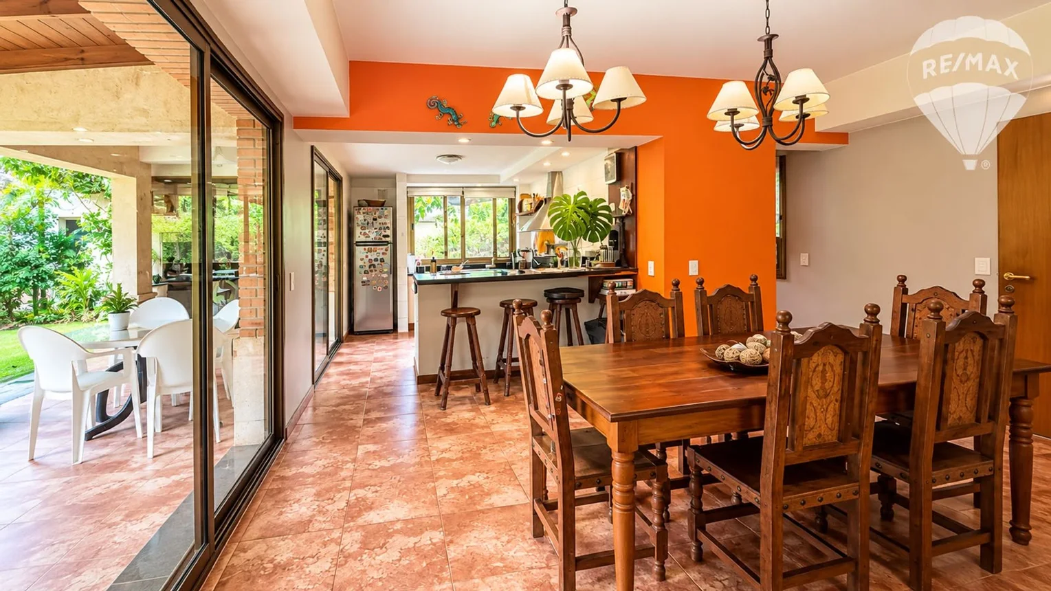 Casa de 5 ambientes en venta en Belén de Escobar, Islandia 2400, foto 4
