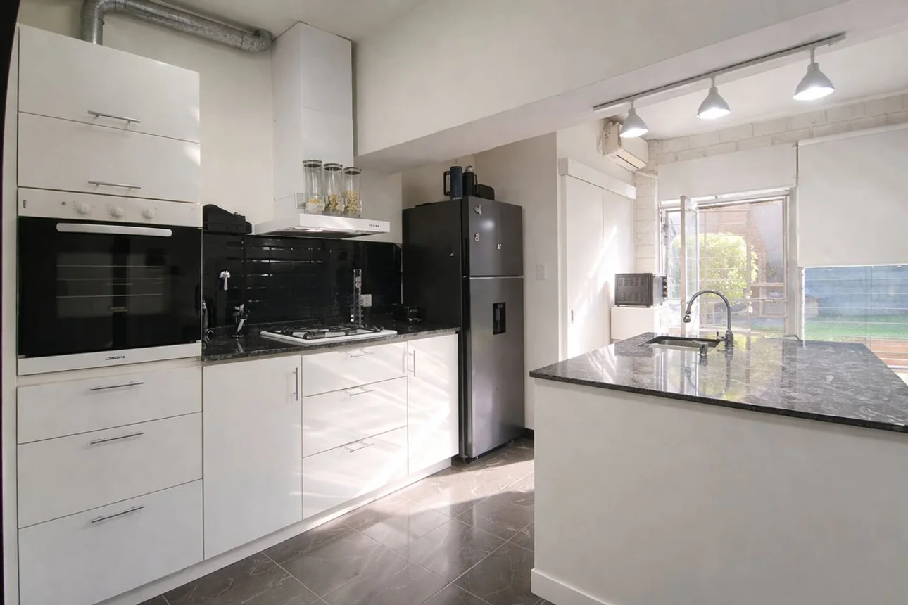 Casa en venta en Quilmes, foto 5