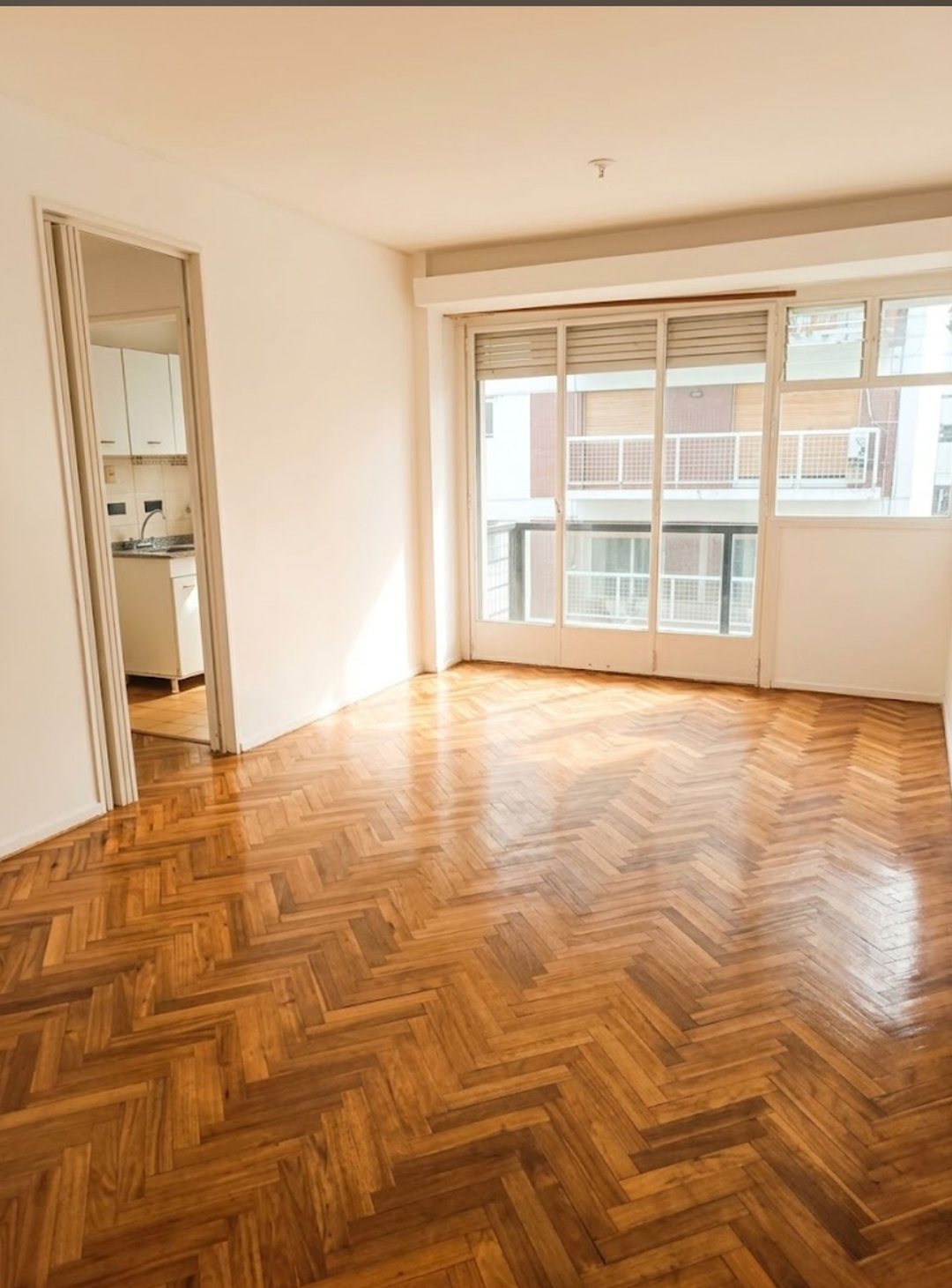 EN VENTA DEPTO 2 AMBIENTES CON BALCÓN - RECOLETA