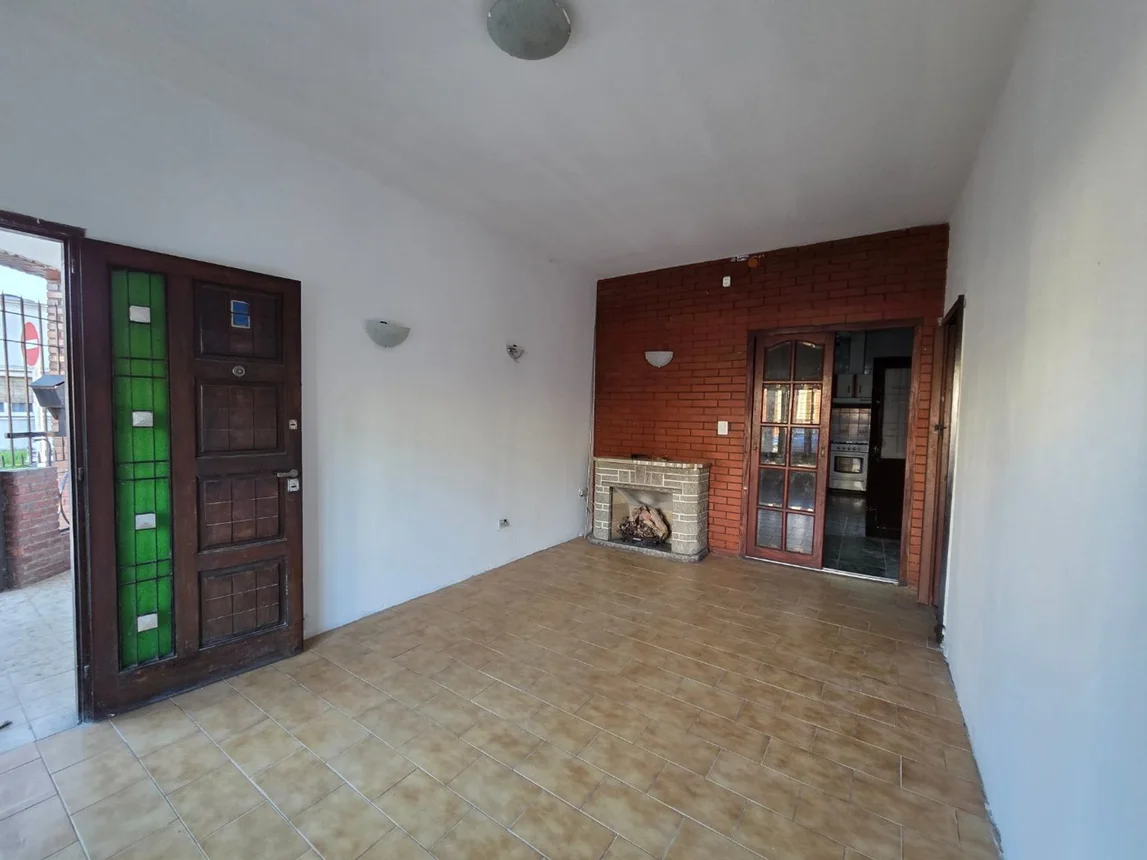 Casa de 3 ambientes en venta en Bernal Oeste, Ameghino 1800, foto 4