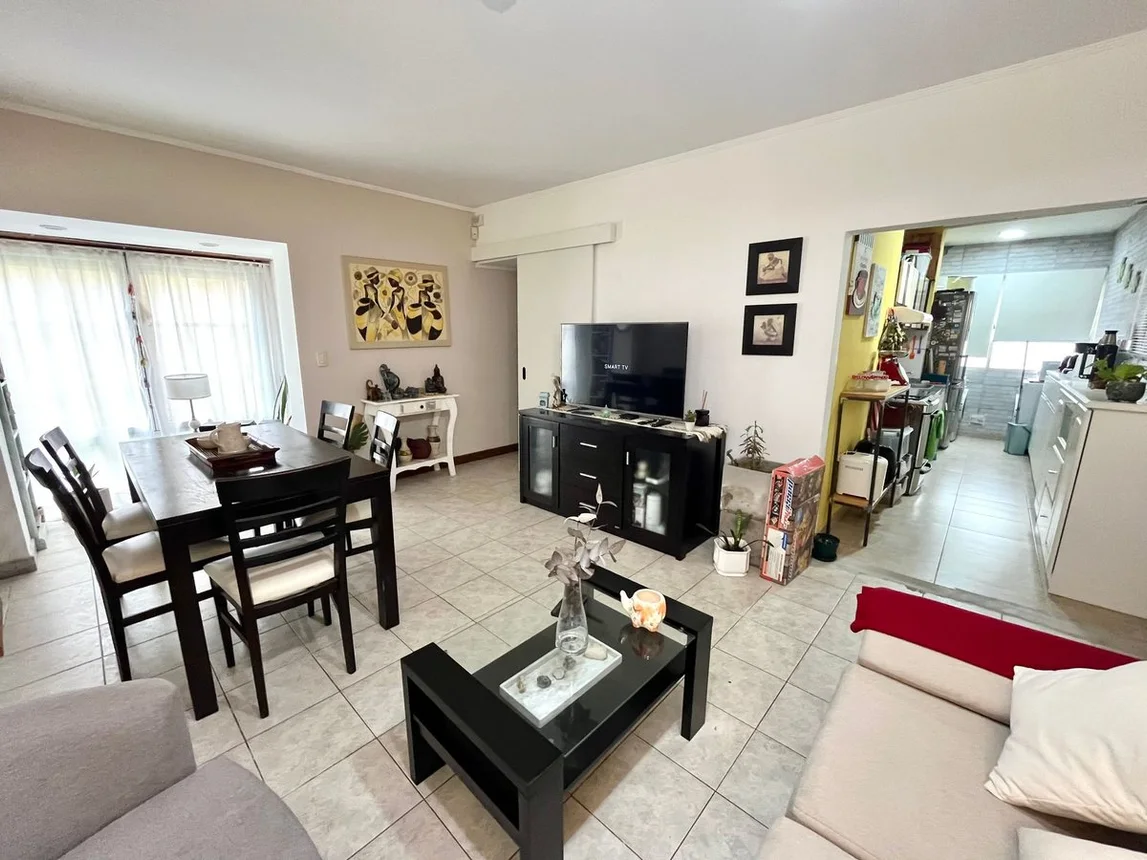 Departamento de 4 ambientes en venta en Mar del Plata, Cataluña 7400