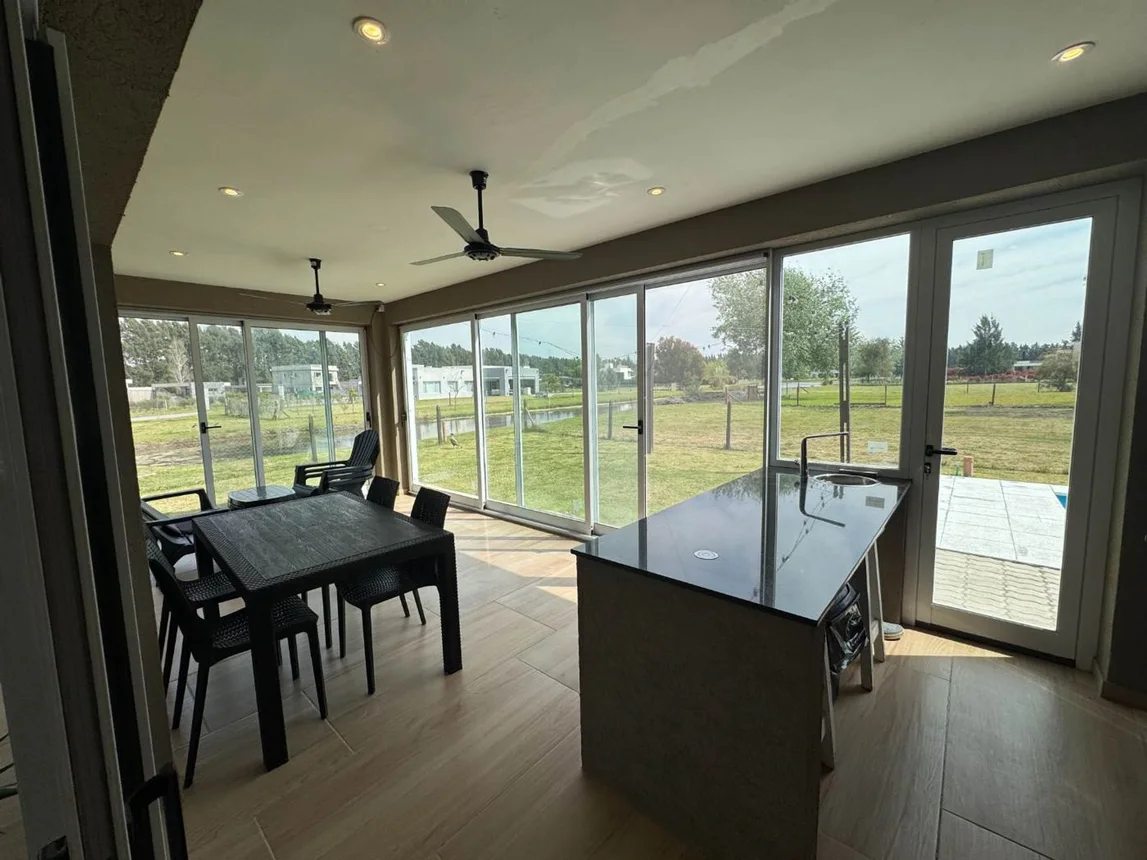 Casa de 6 ambientes en alquiler en La Plata, Ruta 2 0, foto 4