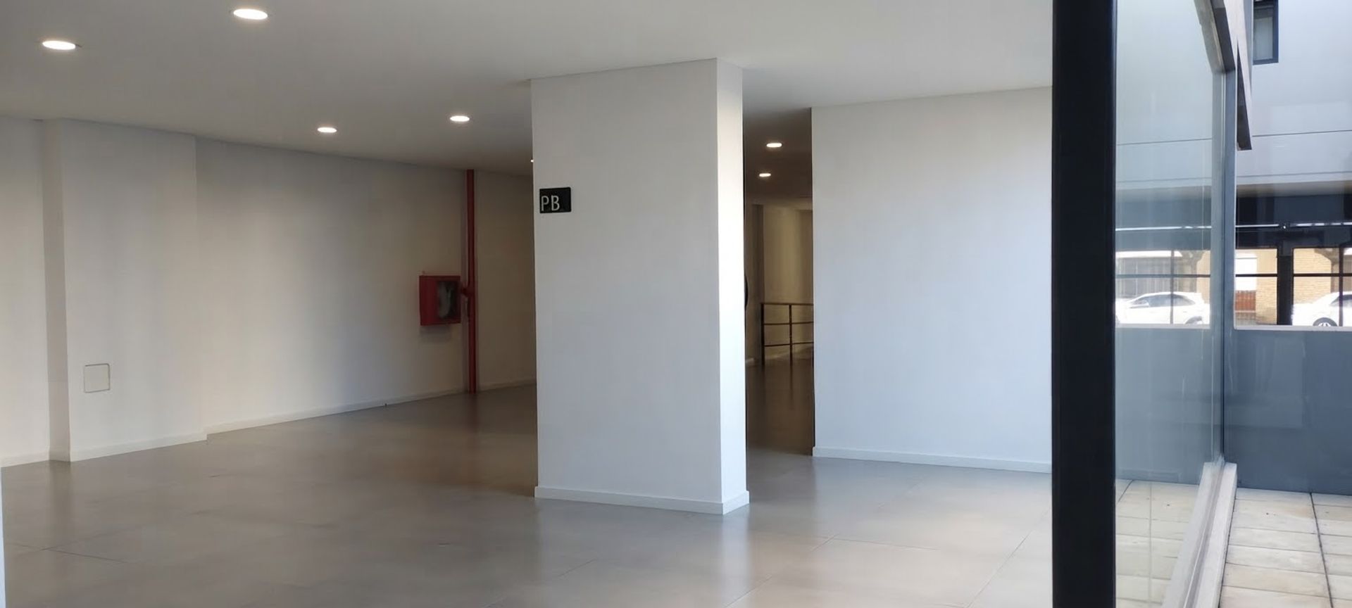 VENTA DEPTO C/PILETA Y COCHERA ZONA SHOPPING - foto 12
