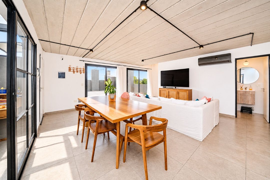 VENTA DUPLEX 4 AMB C/COCHERA-TERRAZA PROPIA MUNRO