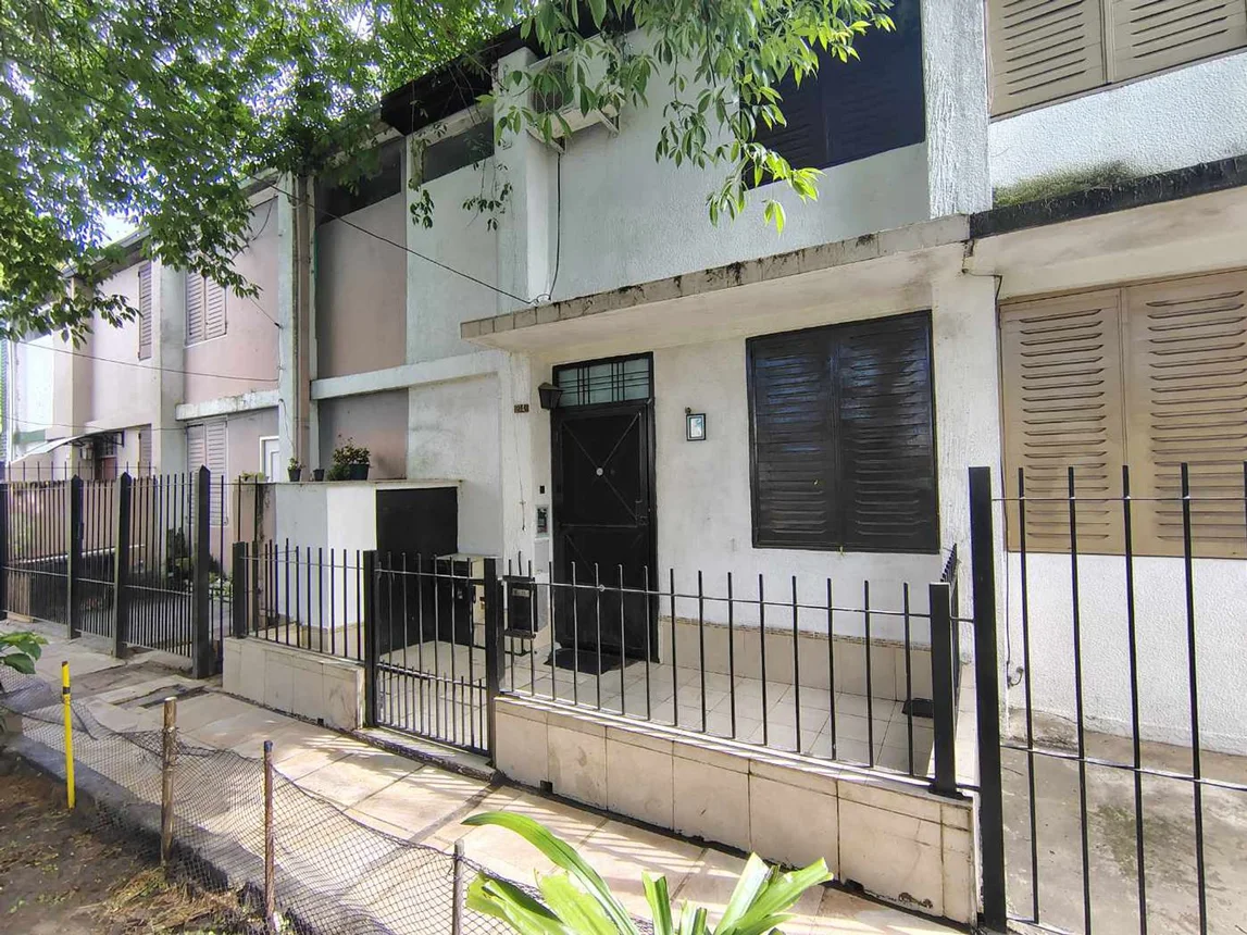 Casa dúplex de 4 ambientes en venta en Villa Tesei, Juan Jufré 200, foto 3