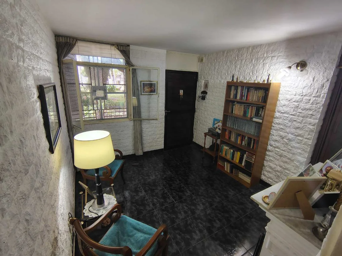 Casa dúplex de 4 ambientes en venta en Villa Tesei, Juan Jufré 200, foto 2