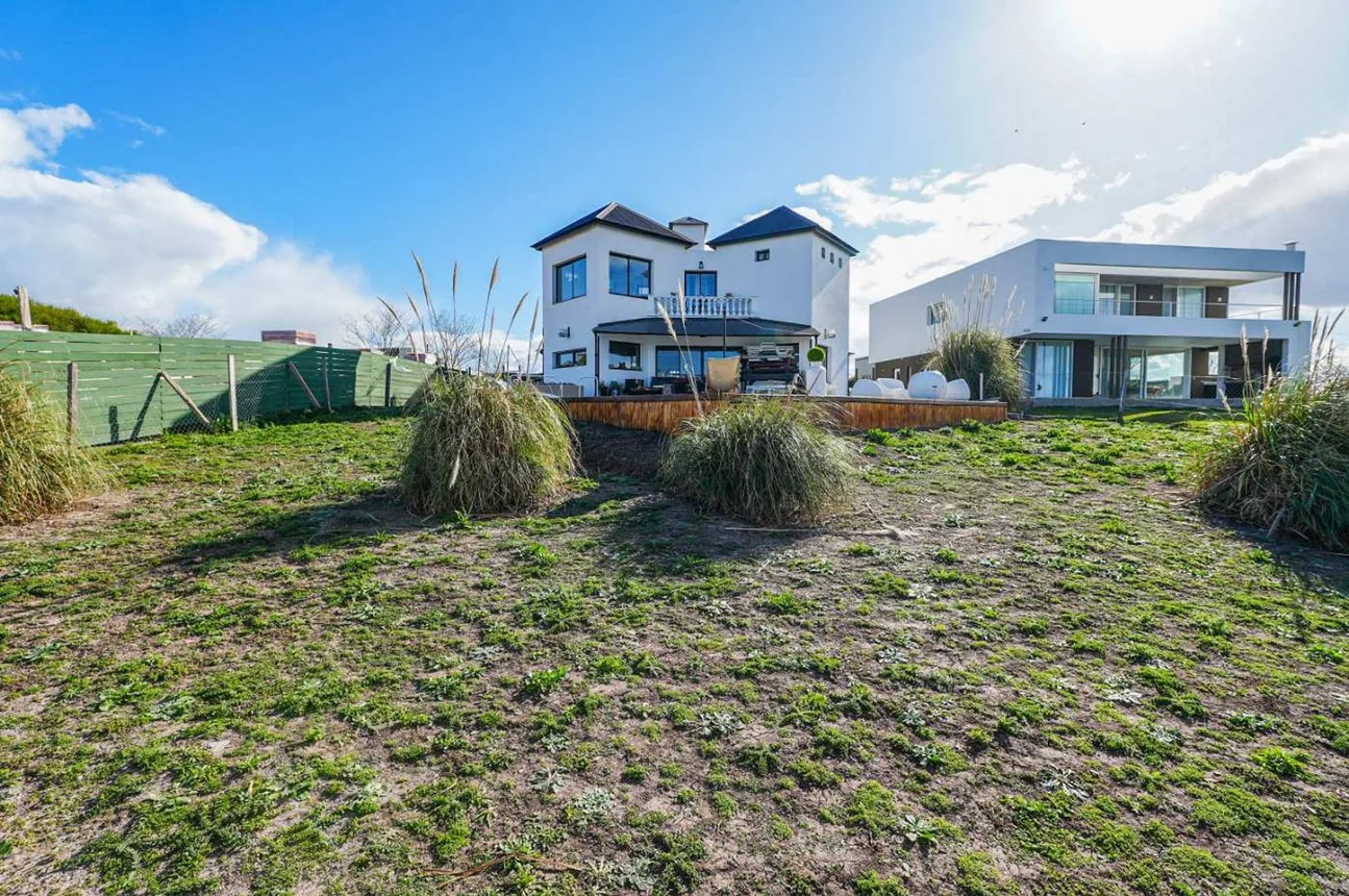 Casa en venta en Pilar, foto 2