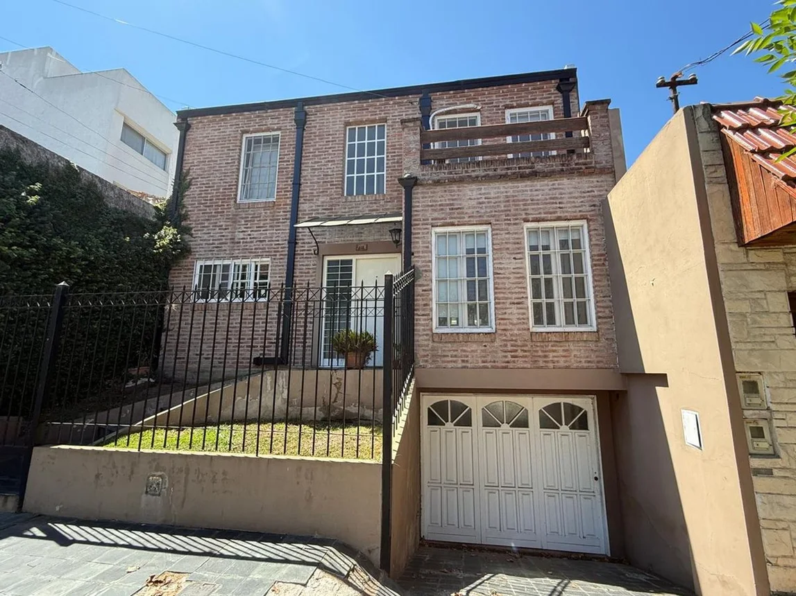 Casa en venta en Bernal Este