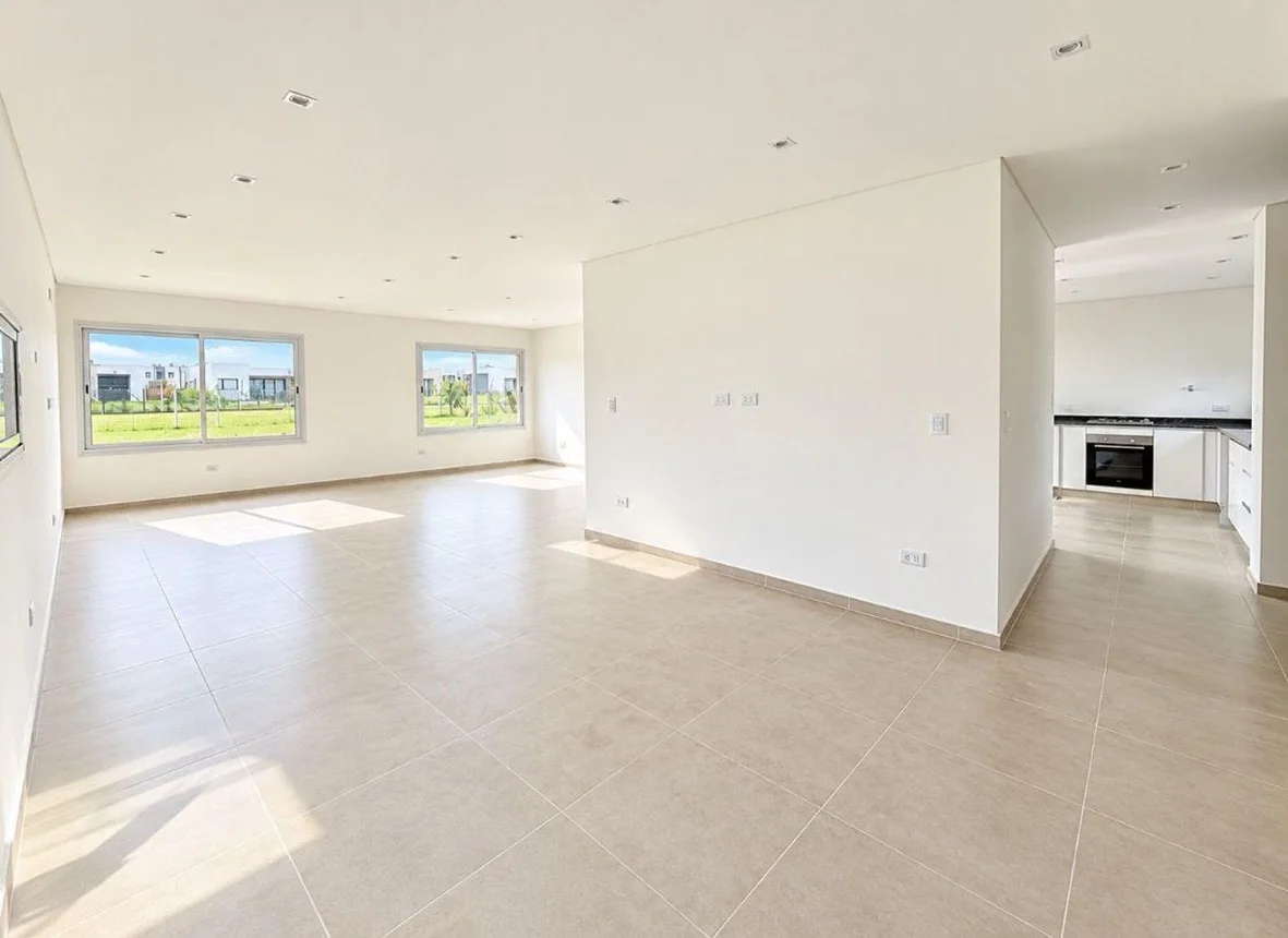 Casa dúplex en venta en Pilar