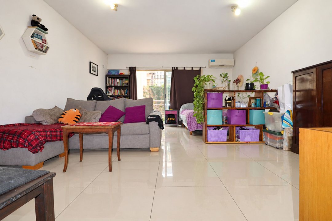 VENTA DE MONOAMBIENTE CON BALCÓN EN SAN TELMO