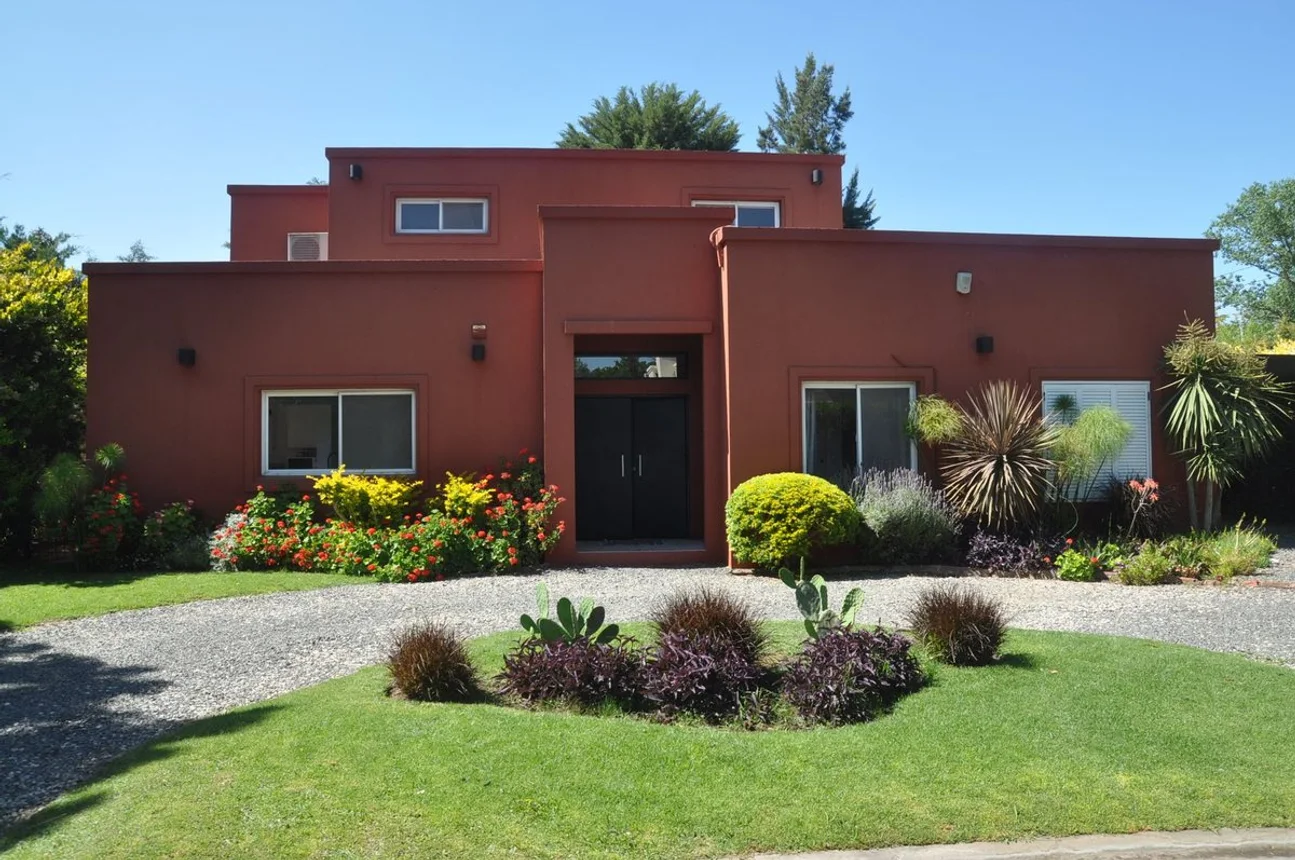 Casa en venta en Manuel Alberti, foto 2