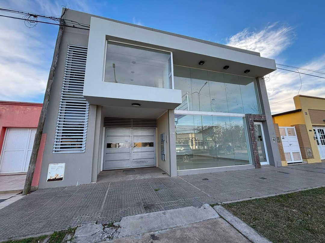 VENTA / DEPARTAMENTO 1 DORM / BV ROCA / RAFAELA