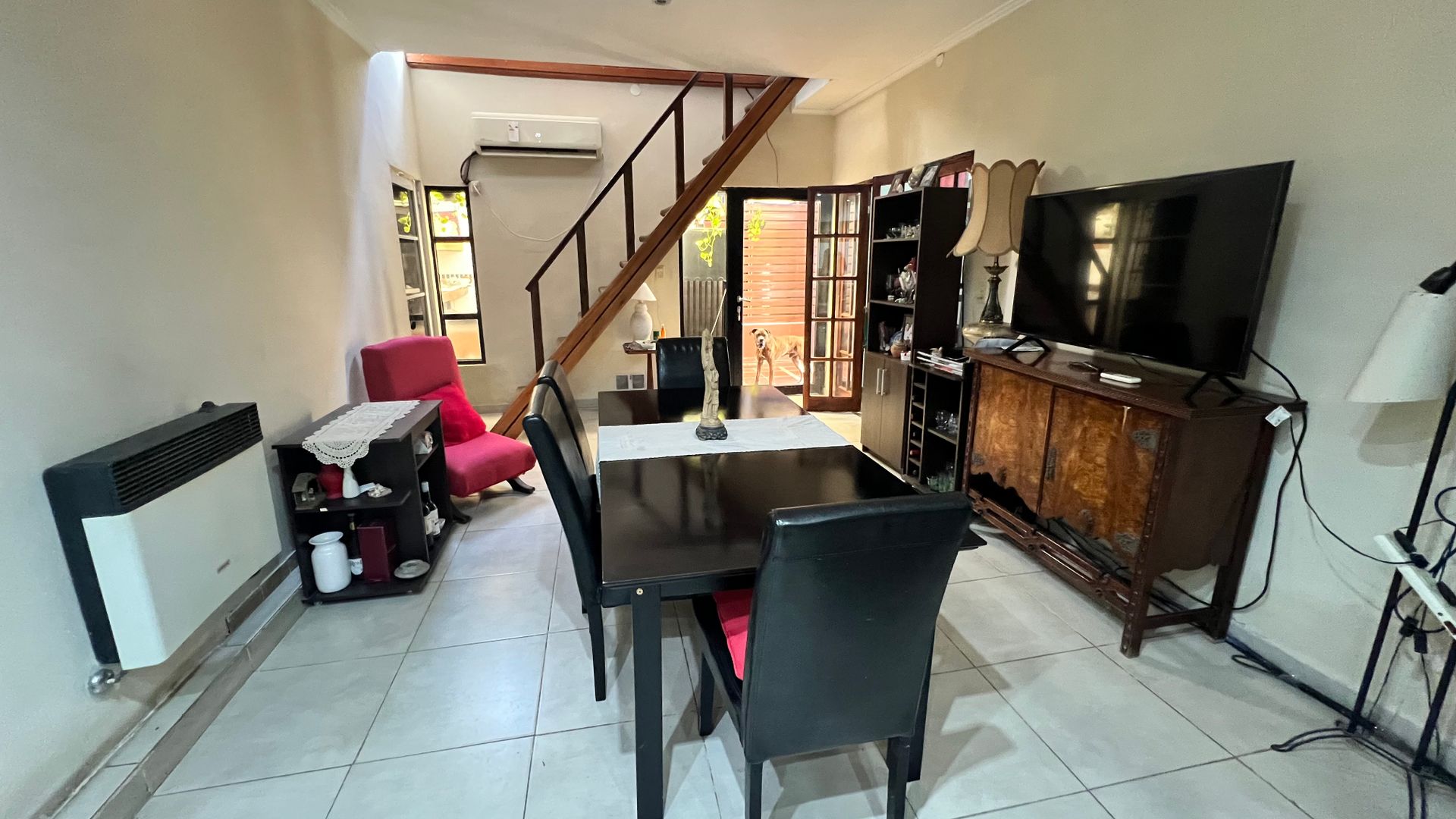 Casa de 4 dorm. con piscina y cochera en Guadalupe