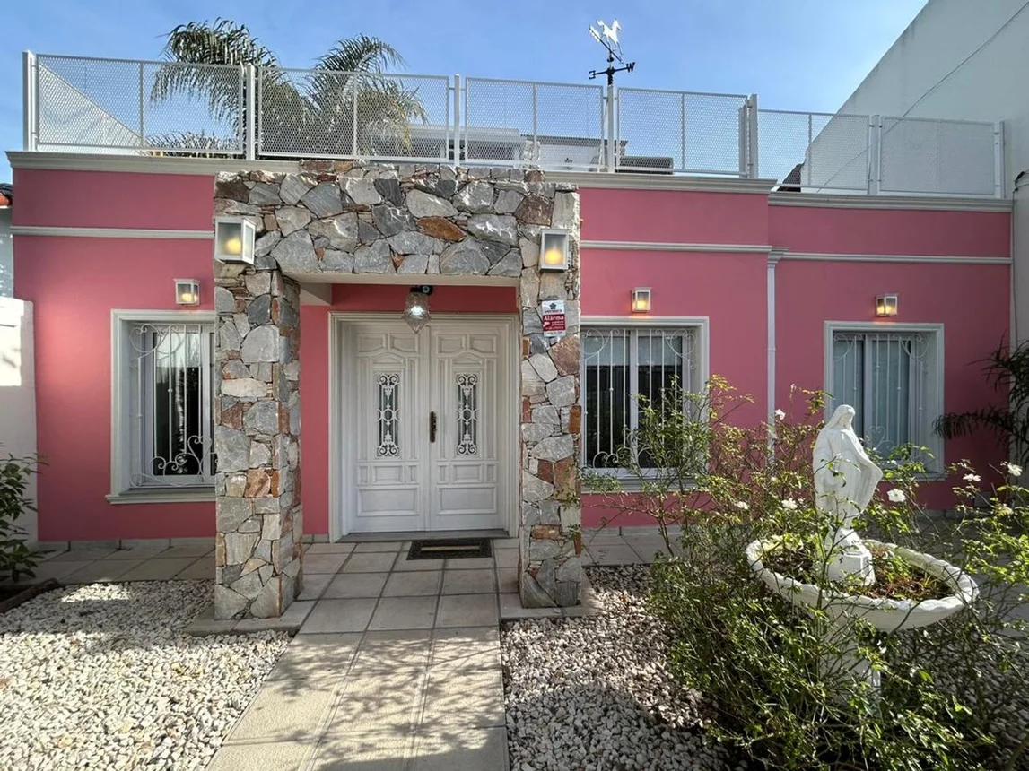 Casa en venta en Castelar