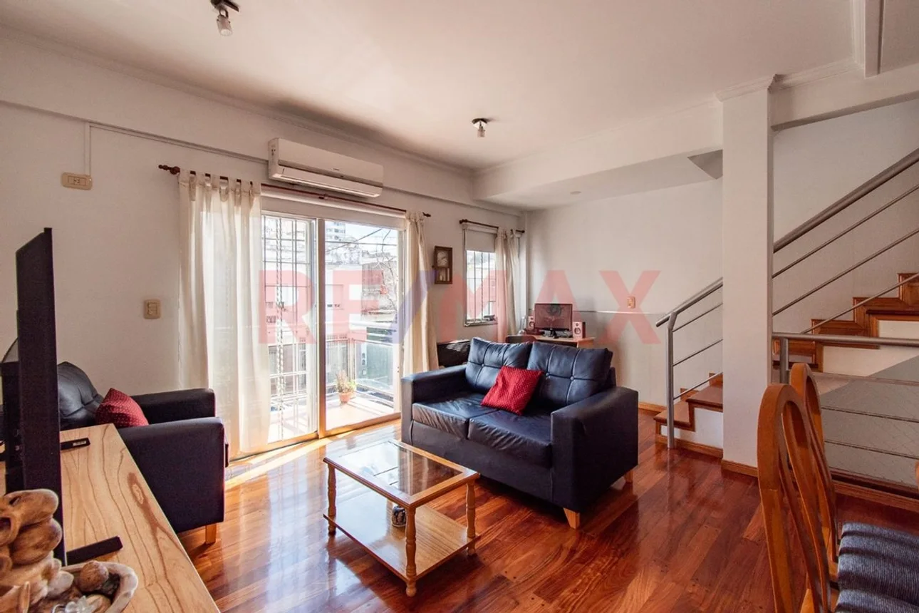 PH de 4 ambientes en venta en Almagro, Maza 600