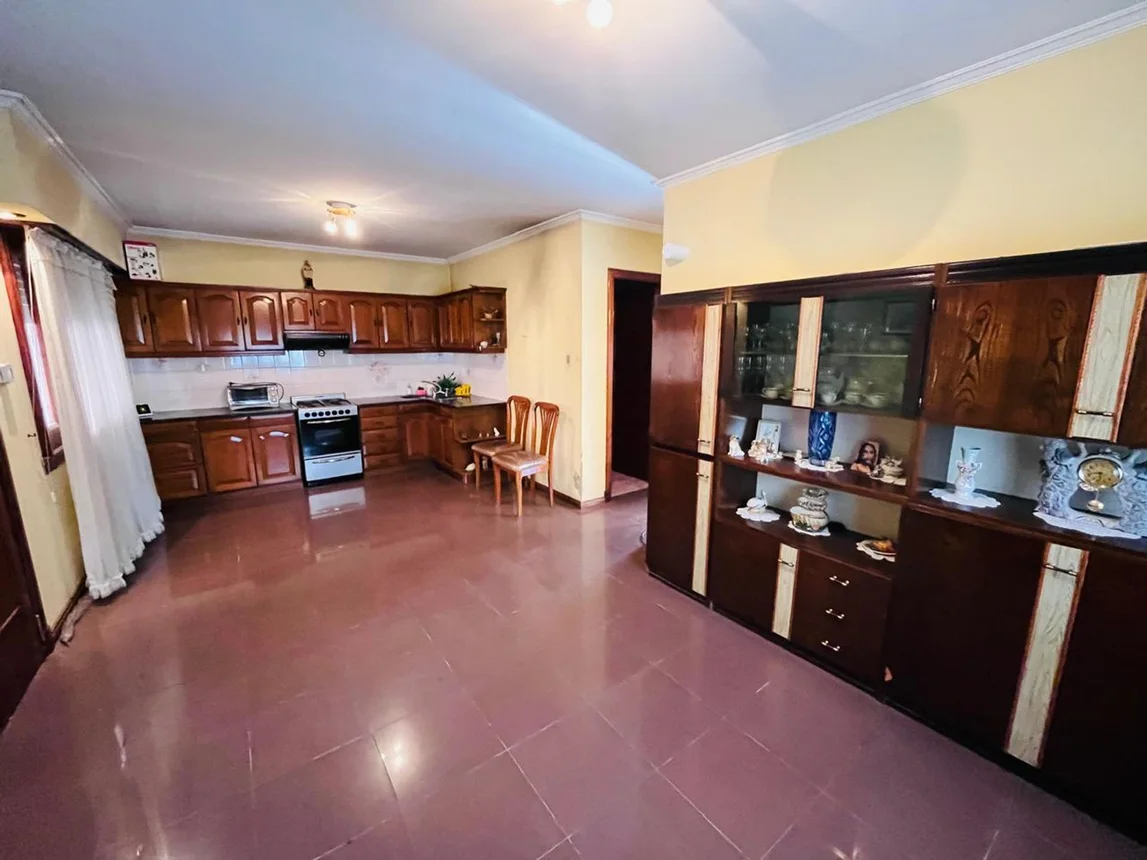 Casa de 3 ambientes en venta en Llavallol, Diego Gibson 300
