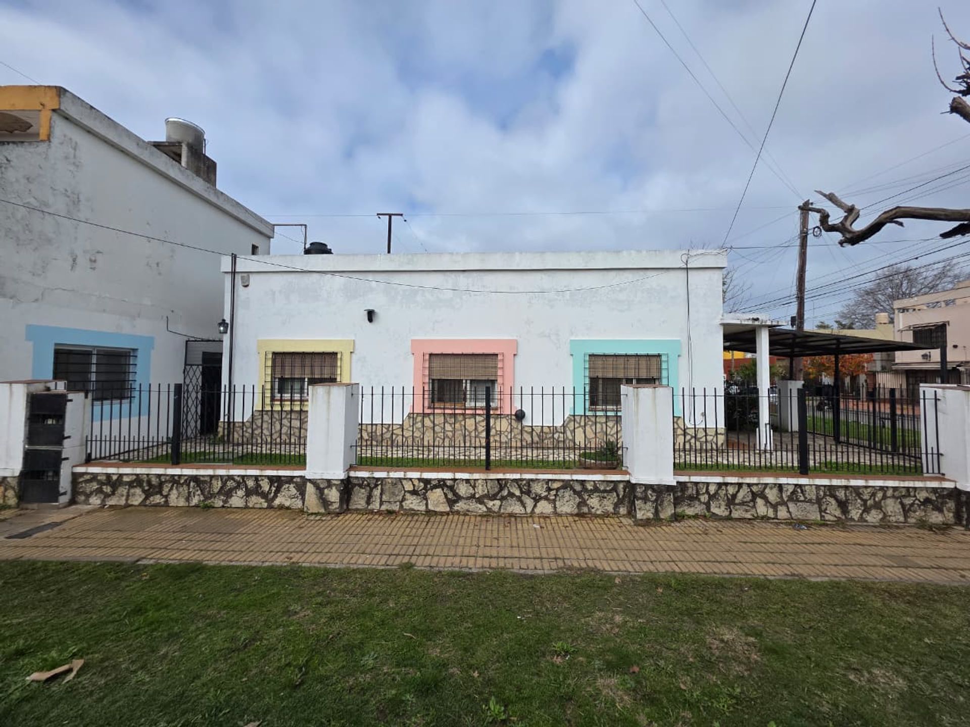Foto 3 — venta de 2 casas en block