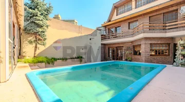 VENTA CASA 6 AMB EN VERSALLES C/ PILETA Y GARAGE