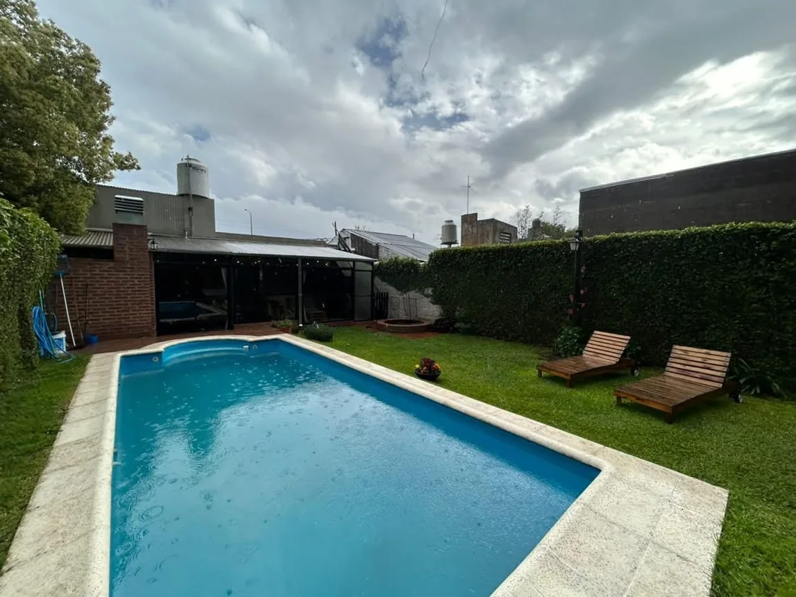 Casa de 5 ambientes en venta en Castelar, Santo Domingo 100, foto 5