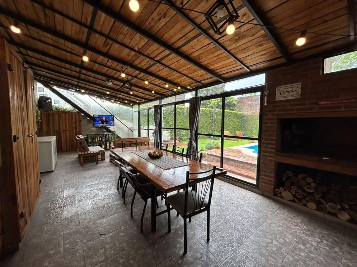 Casa de 5 ambientes en venta en Castelar, Santo Domingo 100, foto 2