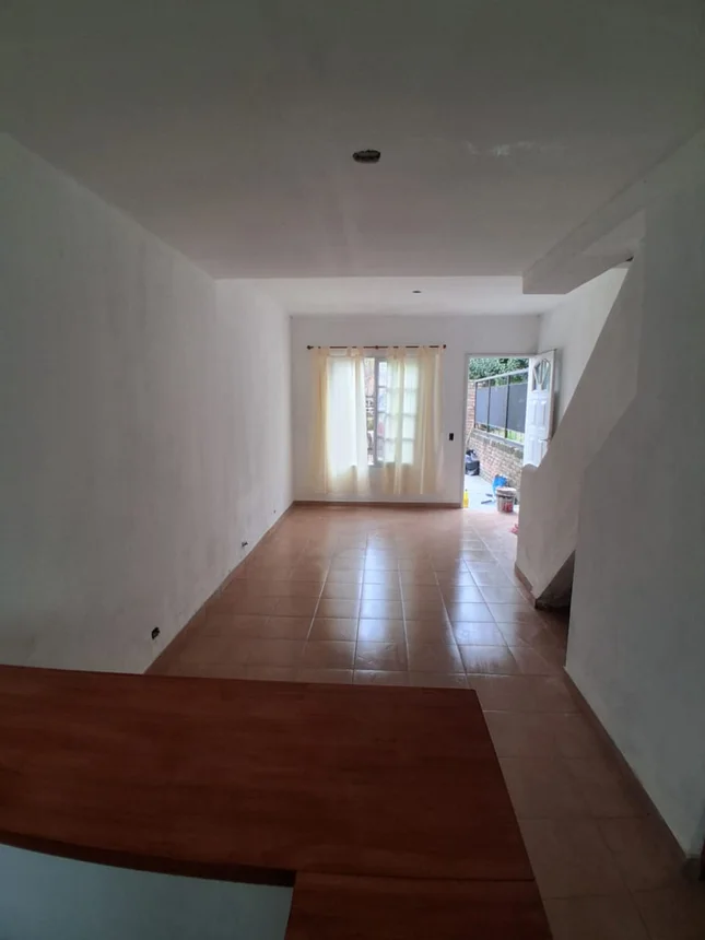 Casa dúplex de 3 ambientes en venta en Villa Luzuriaga, Lartigau 4200, foto 2