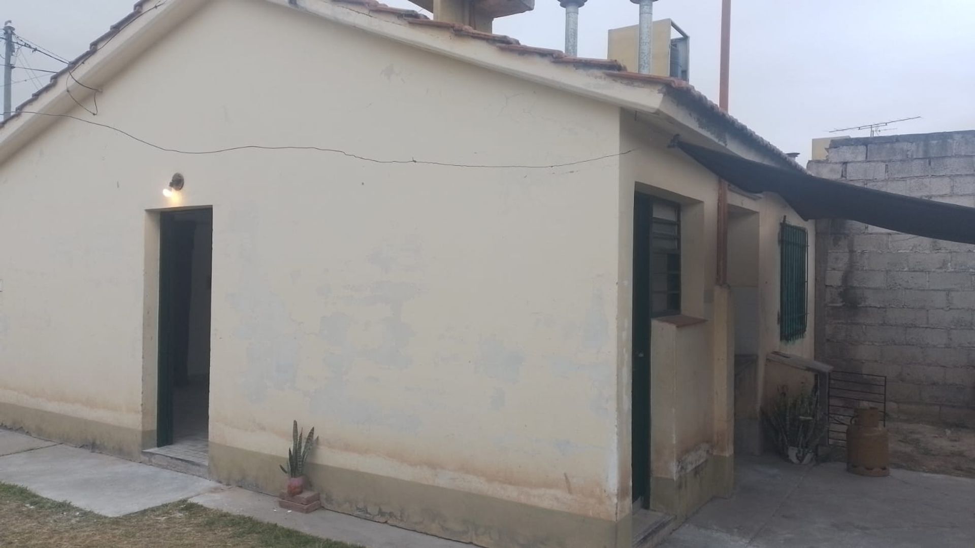 CASA EN VENTA EN LA MERCED 2 DORM APTA CREDITO - foto 17