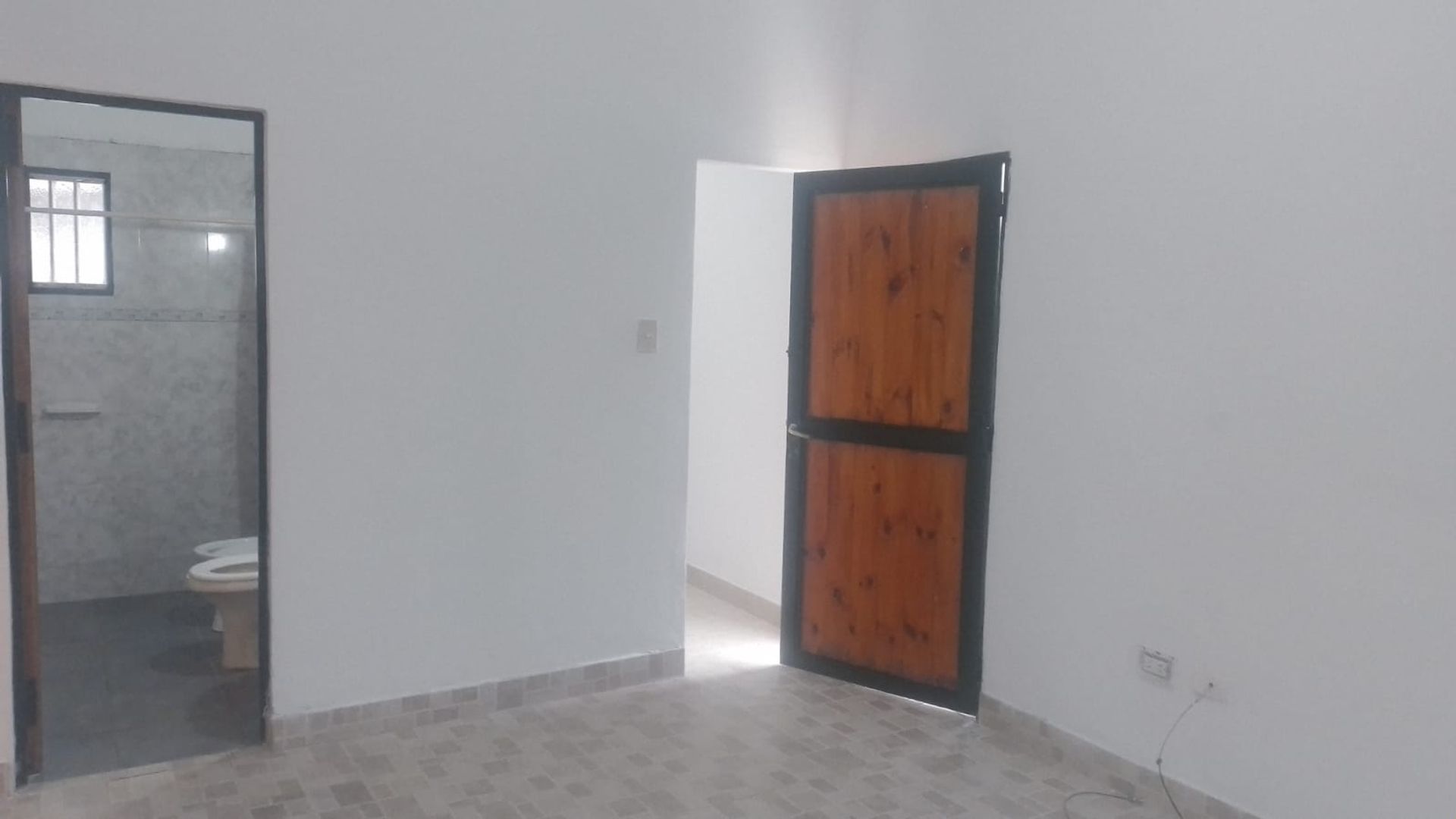 CASA EN VENTA EN LA MERCED 2 DORM APTA CREDITO - foto 2