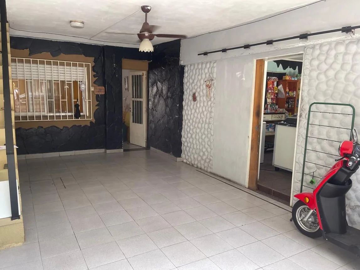 Venta dos casas en una con local comercial, foto 2