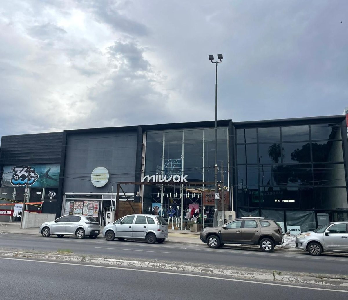 LOCAL EN VENTA EN GONNET LA PLATA
