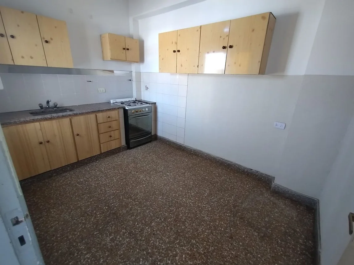 PH de 3 ambientes en venta en Bernal Oeste, Comodoro Rivadavia 100, foto 5