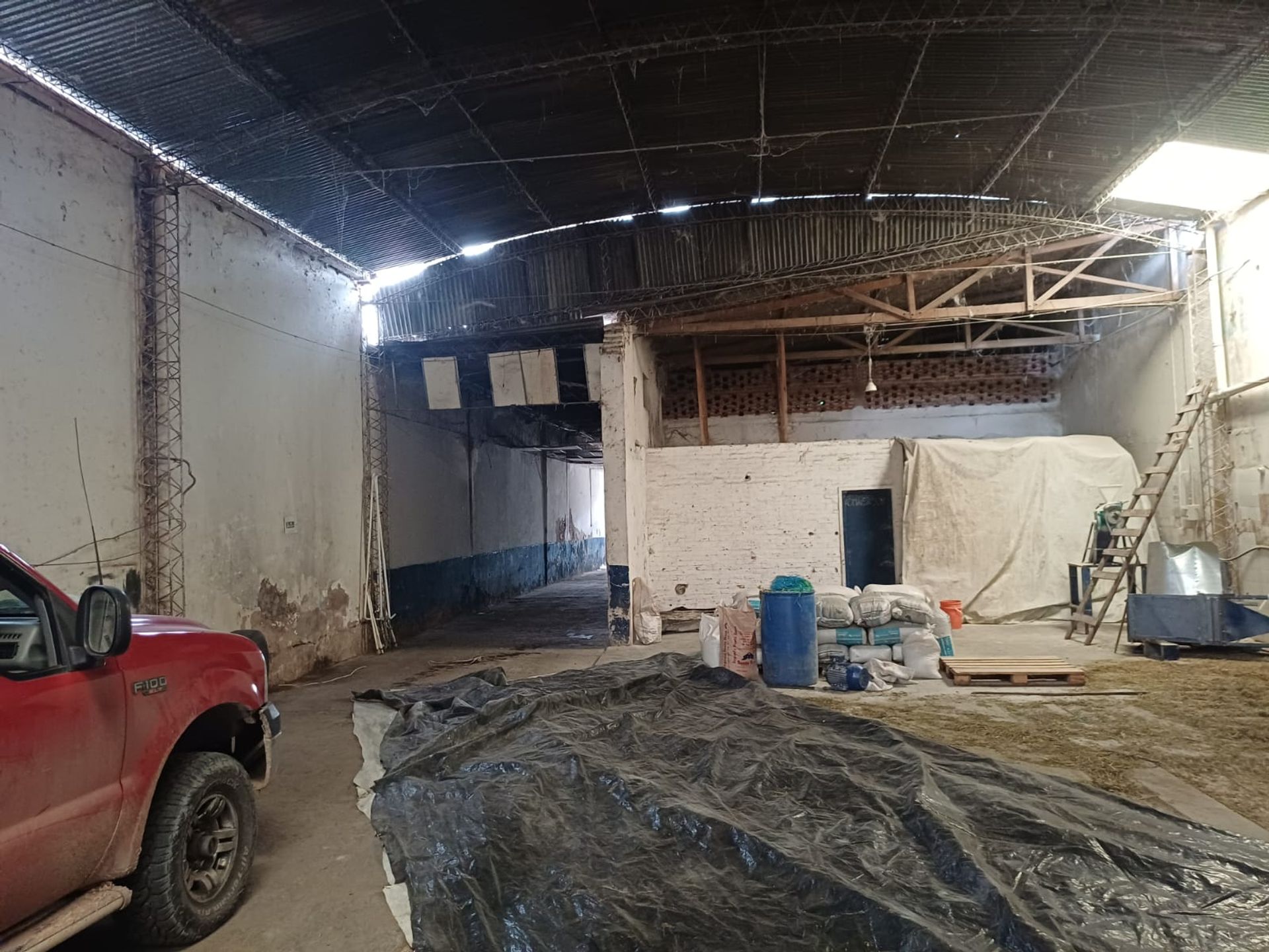 VENTA GALPON EN TARTAGAL DUEÑO FINANCIA DIRECTO - foto 7