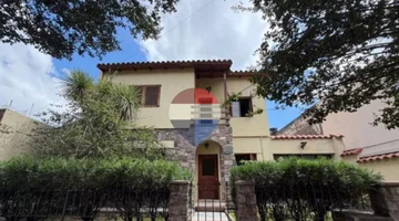 VENTA CASA C/COCHERA ZONA PARQUE SAN MARTIN