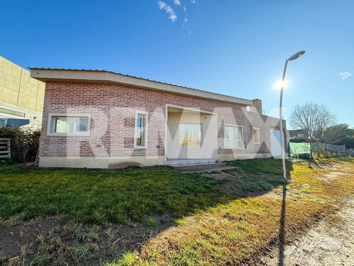 Casa en venta en Neuquén, foto 2