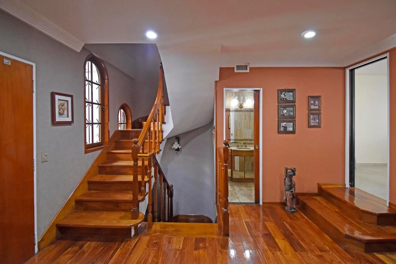 Casa tríplex de 6 ambientes en venta en Parque Patricios, Trole 300, foto 5