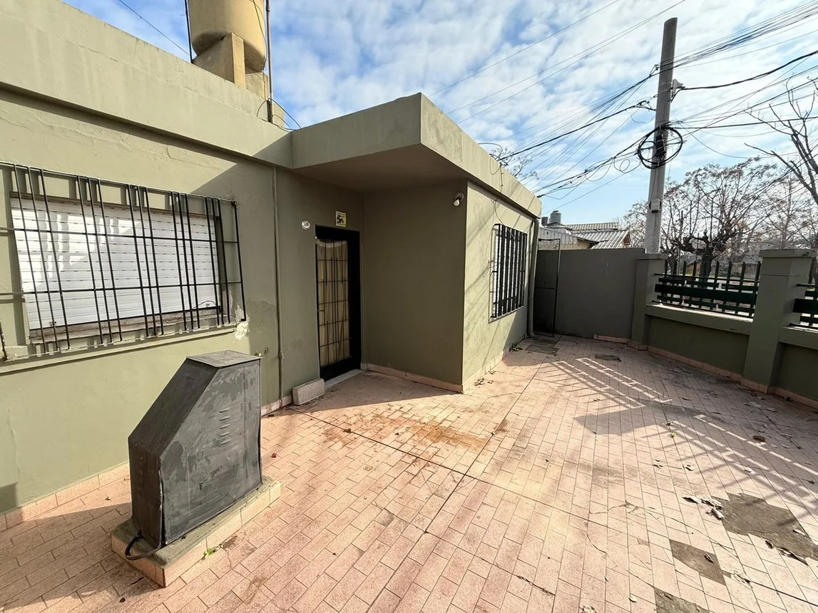 PH de 2 ambientes en venta en Hurlingham, Remedios de Escalada 1500, foto 3