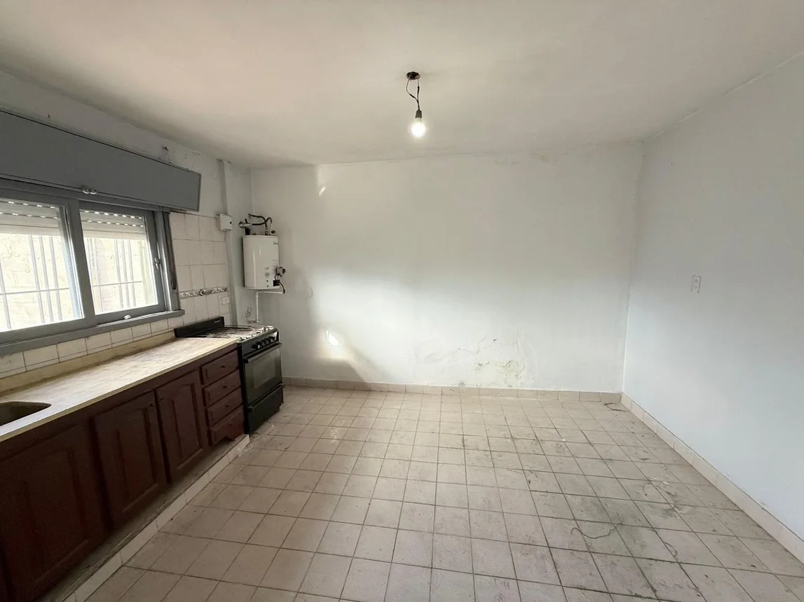 PH de 2 ambientes en venta en Hurlingham, Remedios de Escalada 1500, foto 5