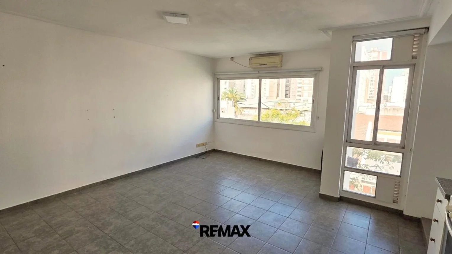 Departamento de 2 ambientes en alquiler en Bahía Blanca, Alvarado 100, foto 2
