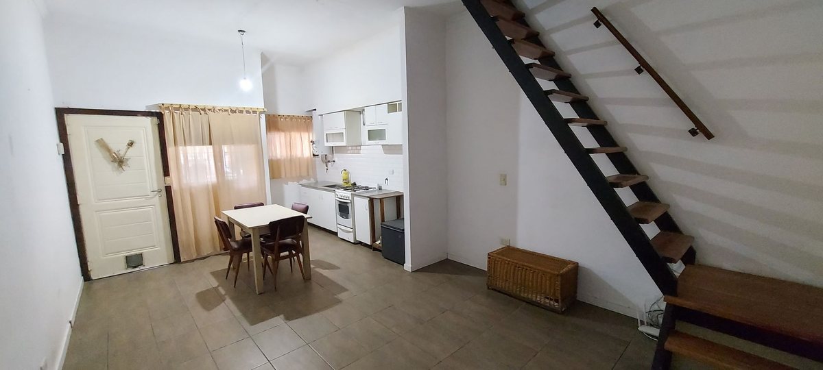 VENTA CASA 4 AMBIENTES ALTILLO 2 PLANTAS MERLO