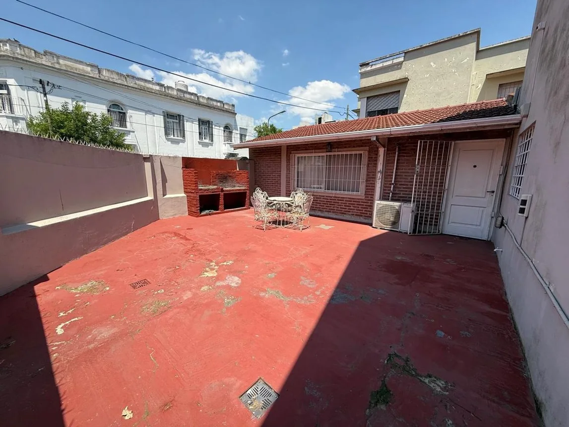 Casa dúplex de 4 ambientes en venta en Bernal Este, Rawson 200, foto 2