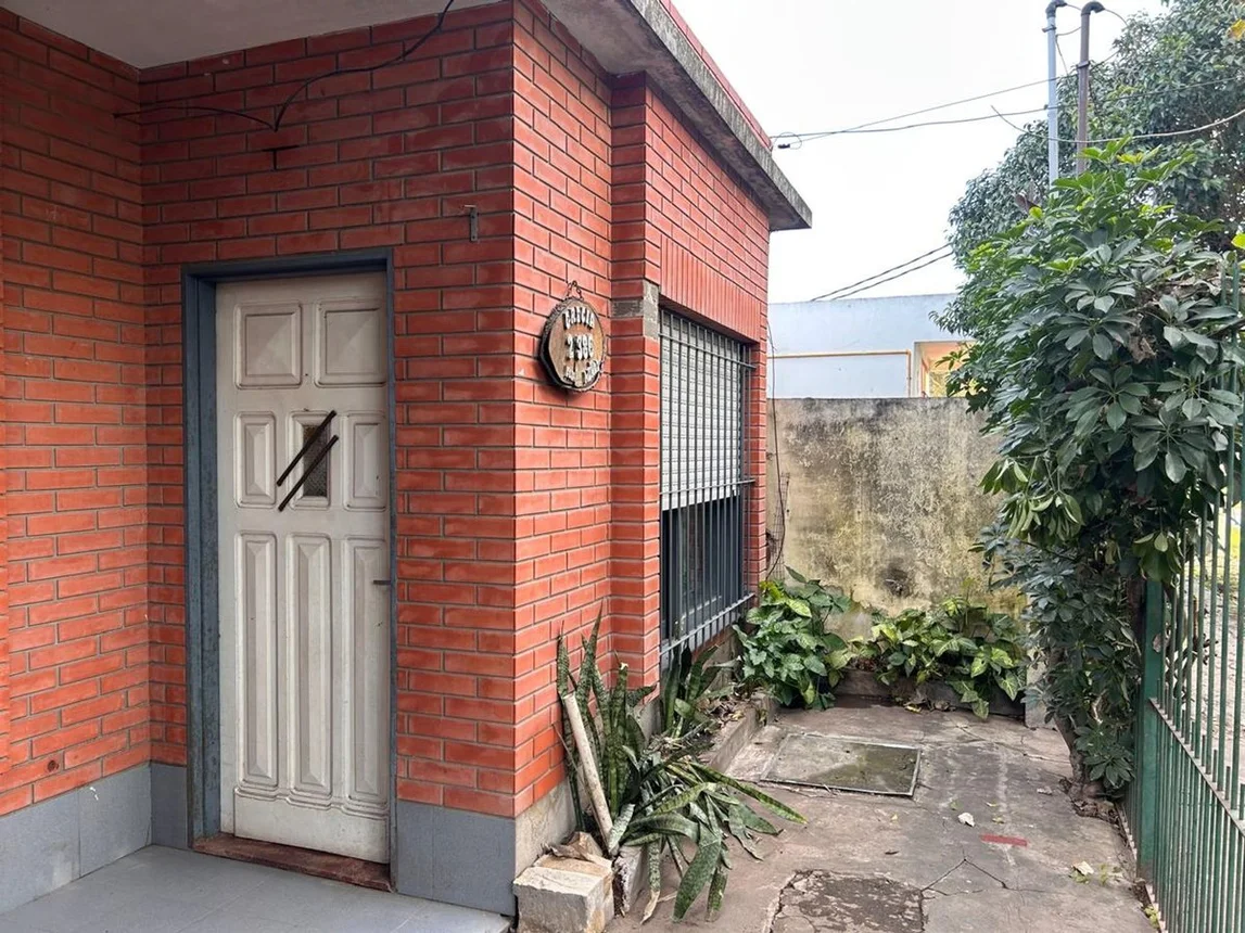 Casa en venta en Ituzaingó, foto 2